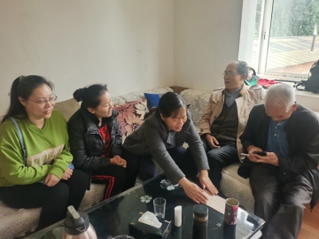 重阳佳节暖人心-绿盛美地开展重阳节慰问退休老职工活动